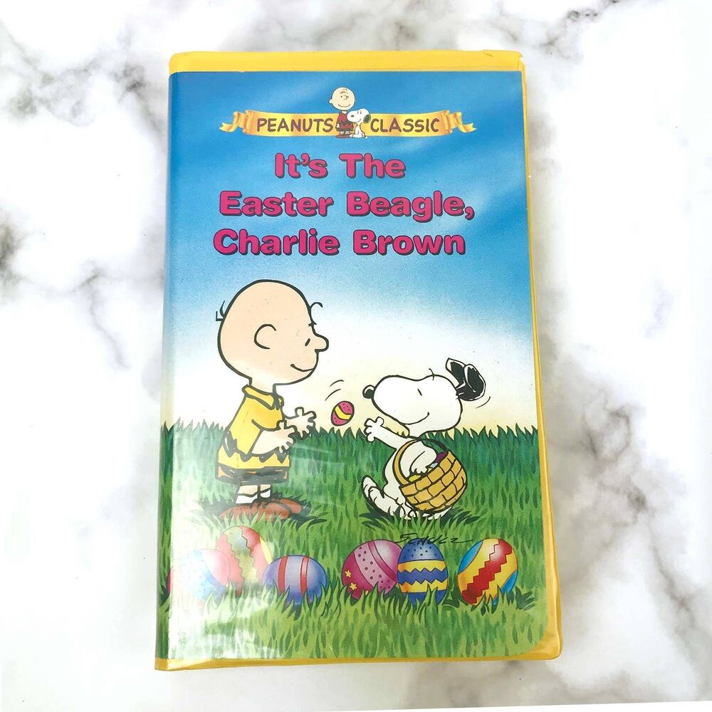 Vintage Its The Easter Beagle CHARLIE BROWN VHS 1996 Yellow Clamshell Rare HTF